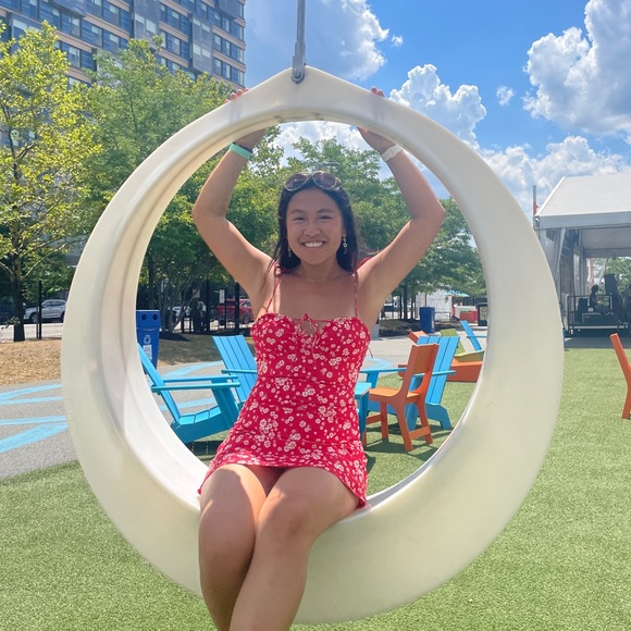 Meet your Posher, JJ - Picture 1 of 3